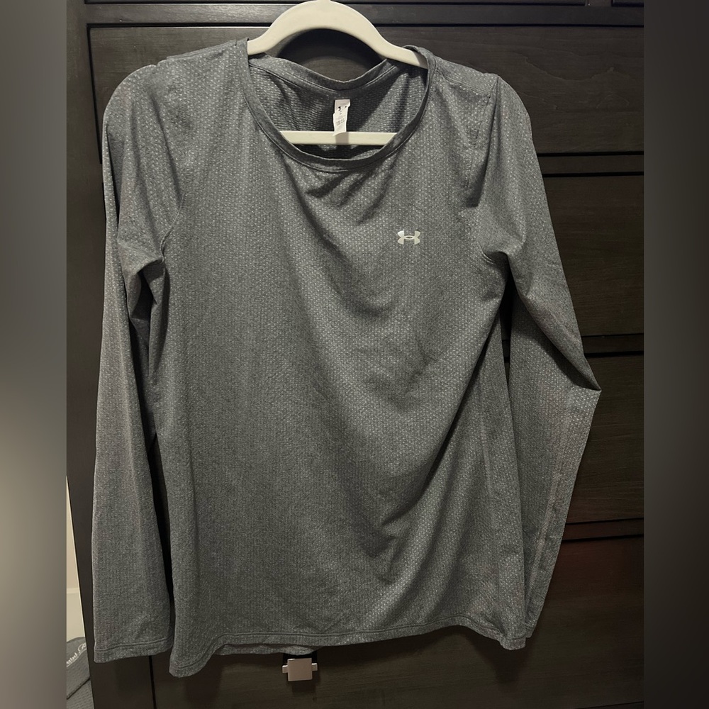 Under Armour Women's Gray Long Sleeve Tee